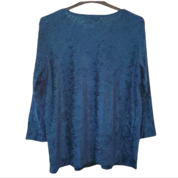 Plus size- Woman's Teal Green Jacquard Print Top | Maggie McNaughton | 1X - Picture 2 of 6